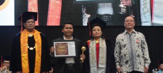 Wisudawan / i dan Alumni School of Computer Science Meraih Binusian Award, Wibowo Award, dan Alumni Award