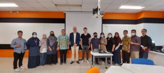 Knowledge Sharing for Lecturer by Prof. Bart Lamiroy
