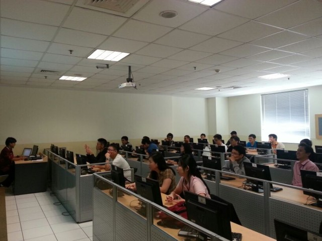 Training Python dari Flight Focus